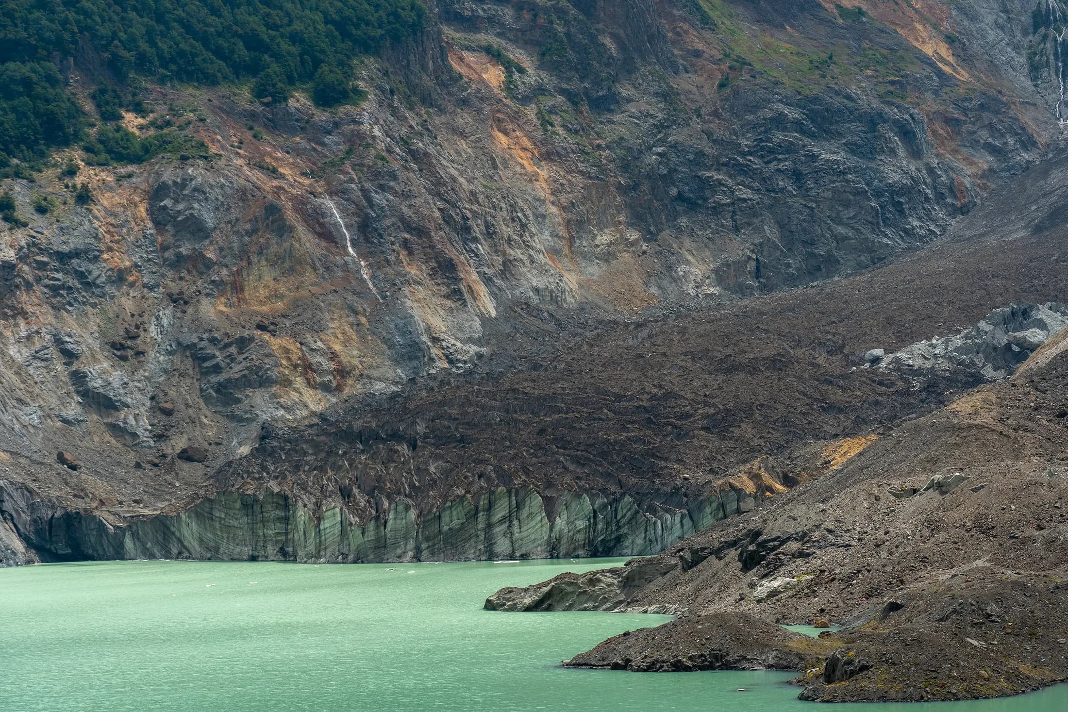 Cerro Tronador & Glaciar Negro