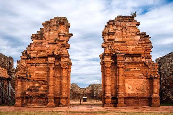 Ruinas de San Ignacio & Minas de Wanda