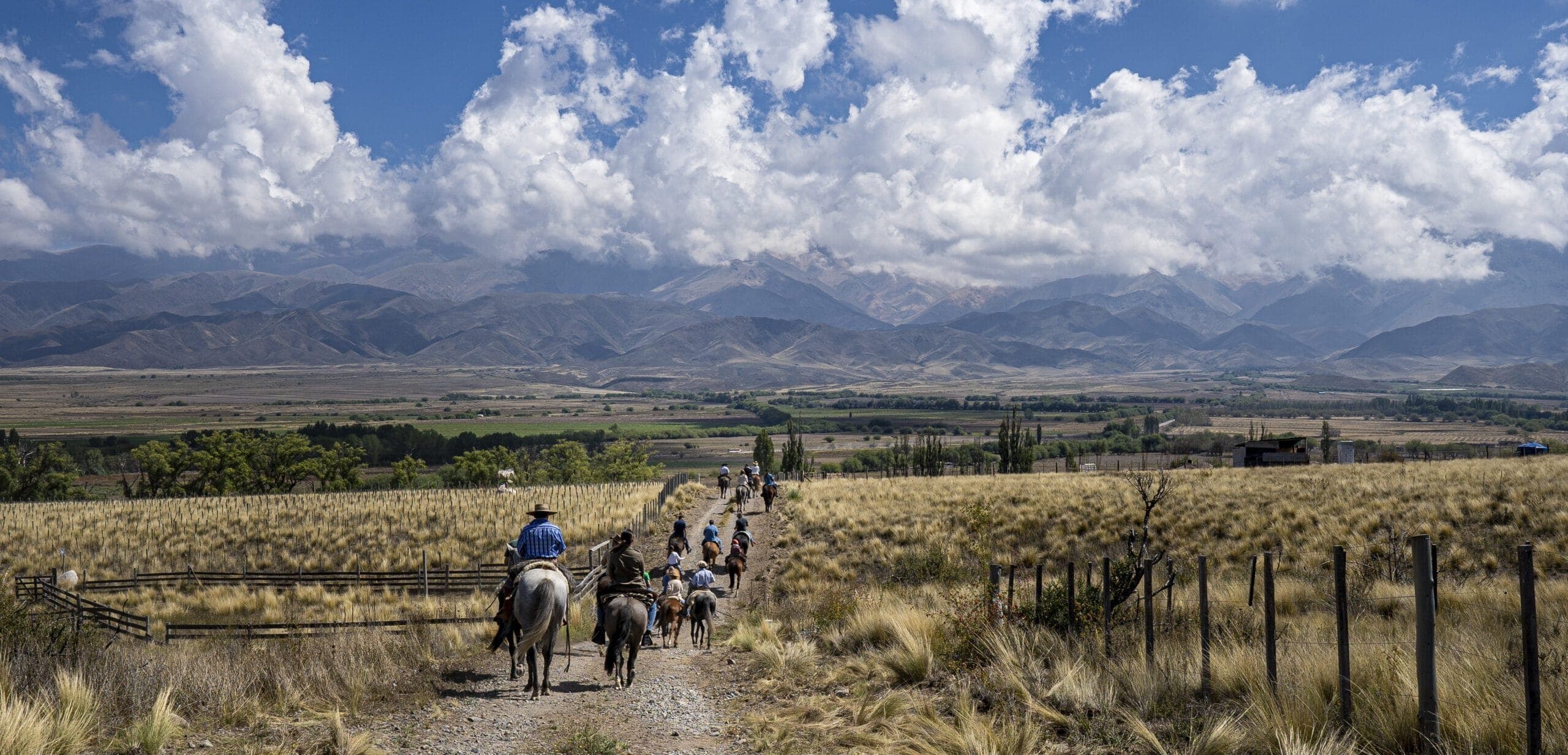 Cabalgata entre los Andes