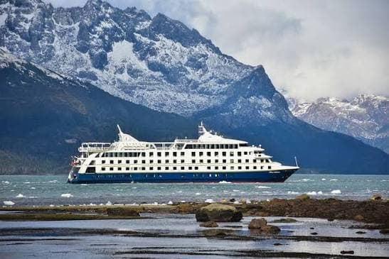 Exploradores de la Patagonia – Australis