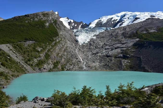Lago del Desierto y Glaciar Huemul